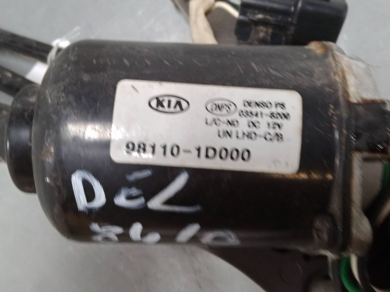 Recambio de motor limpia delantero para kia carens iii monospace (un) 2.0 crdi 115 referencia OEM IAM 981101D000   Recambio de motor limpia delantero para kia carens iii monospace (un) 2.0 crdi 115 referencia OEM IAM 981101D000