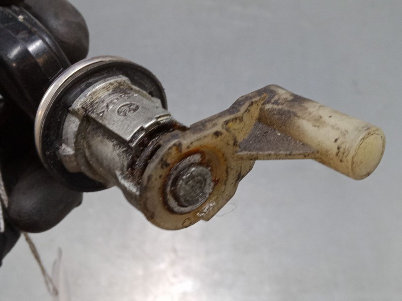 Recambio de bombin puerta delantera izquierda para dacia lodgy (js_) 1.5 dci referencia OEM IAM   