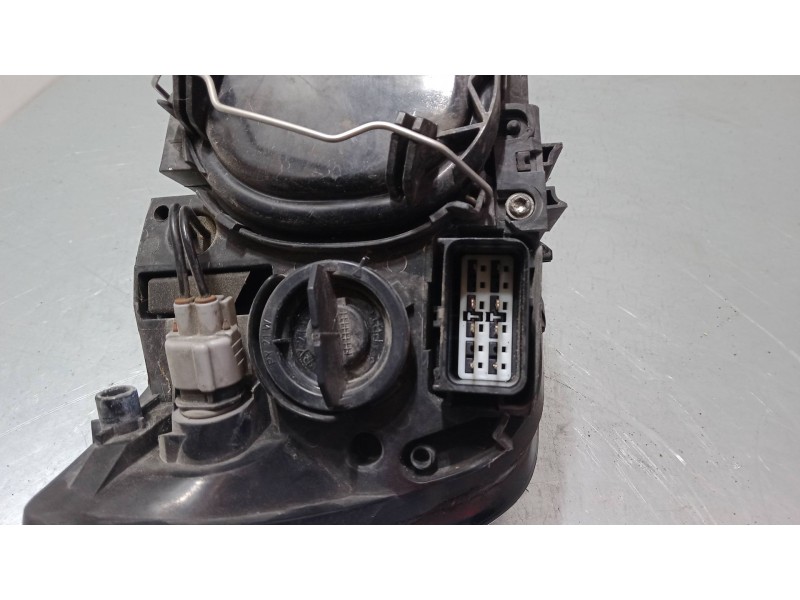 Recambio de faro izquierdo para volvo v50 (545) 1.8 referencia OEM IAM 30698885       0301198203  