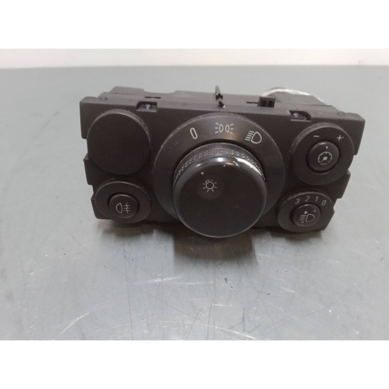 Recambio de conmutador de luces para opel astra h (a04) 1.7 cdti (l48) referencia OEM IAM 13100136  