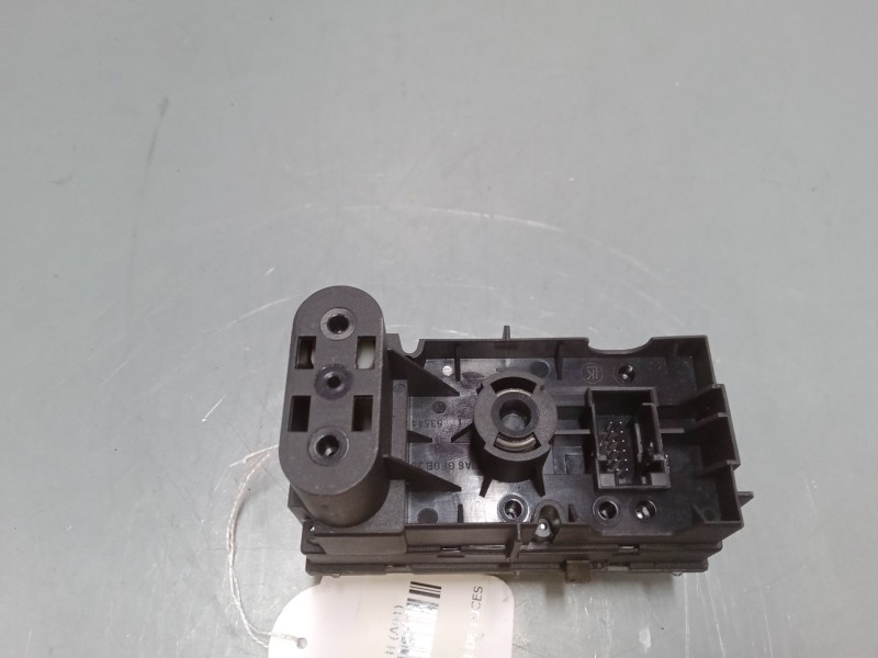 Recambio de conmutador de luces para opel astra h (a04) 1.7 cdti (l48) referencia OEM IAM 13100136  