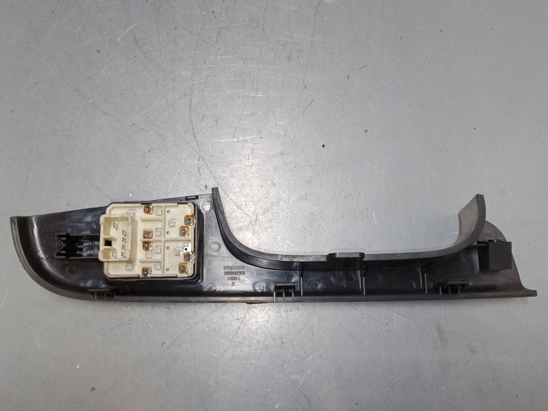 Recambio de mando elevalunas delantero izquierdo para chevrolet aveo / kalos hatchback (t200) 1.2 referencia OEM IAM 96396350   Recambio de mando elevalunas delantero izquierdo para chevrolet aveo / kalos hatchback (t200) 1.2 referencia OEM IAM 96396350