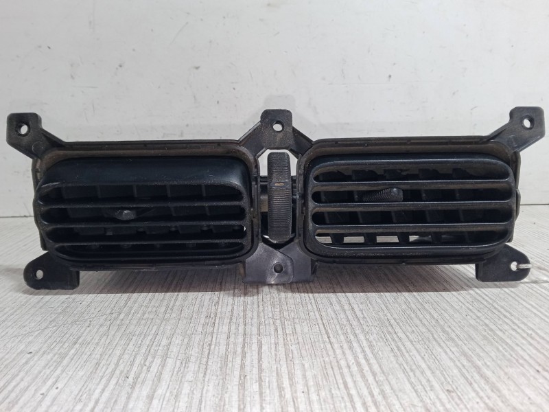 Recambio de aireador central para nissan pick up (d22) 2.5 d referencia OEM IAM   
