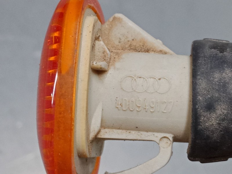 Recambio de intermitente lateral izquierdo para audi a4 b5 (8d2) 1.8 referencia OEM IAM   