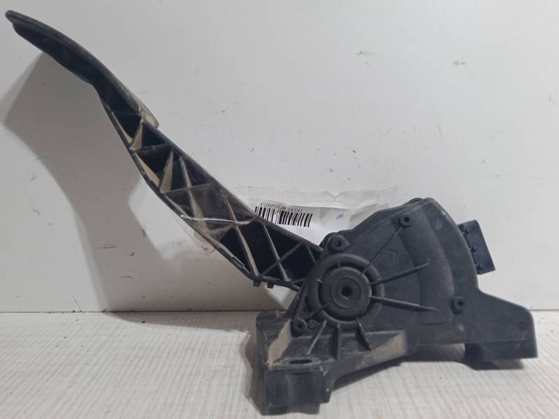 PEDAL ACELERADOR 