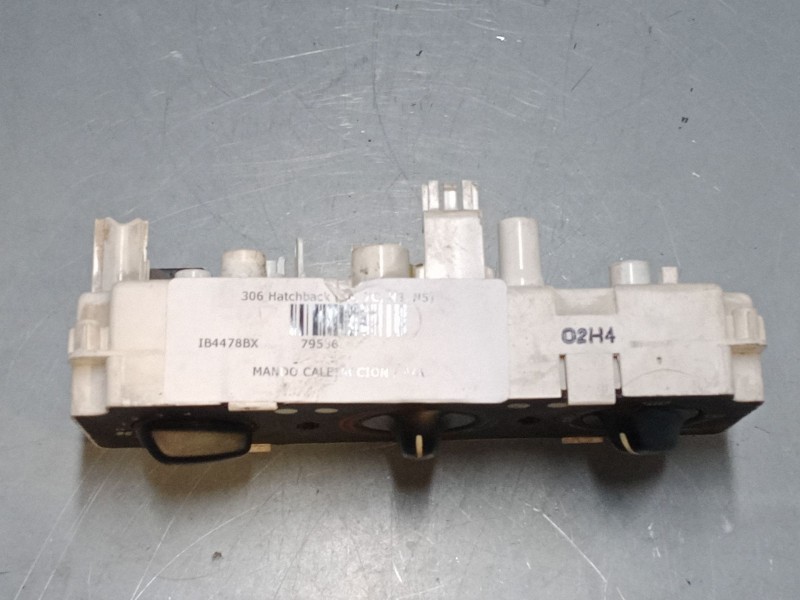 Recambio de mando calefaccion / a/a para peugeot 306 hatchback (7a, 7c, n3, n5) 1.4 referencia OEM IAM    Recambio de mando calefaccion / a/a para peugeot 306 hatchback (7a, 7c, n3, n5) 1.4 referencia OEM IAM