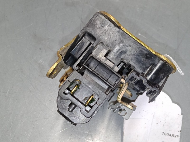 Recambio de cerradura puerta delantera derecha para renault kangoo (kc0/1_) 1.5 dci (kc08, kc09) referencia OEM IAM    Recambio de cerradura puerta delantera derecha para renault kangoo (kc0/1_) 1.5 dci (kc08, kc09) referencia OEM IAM