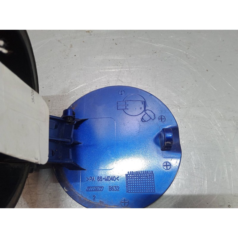 Recambio de tapa exterior combustible para fiat grande punto van (199_) 1.4 (199cxb1a, 199dxb1a) referencia OEM IAM    Recambio de tapa exterior combustible para fiat grande punto van (199_) 1.4 (199cxb1a, 199dxb1a) referencia OEM IAM
