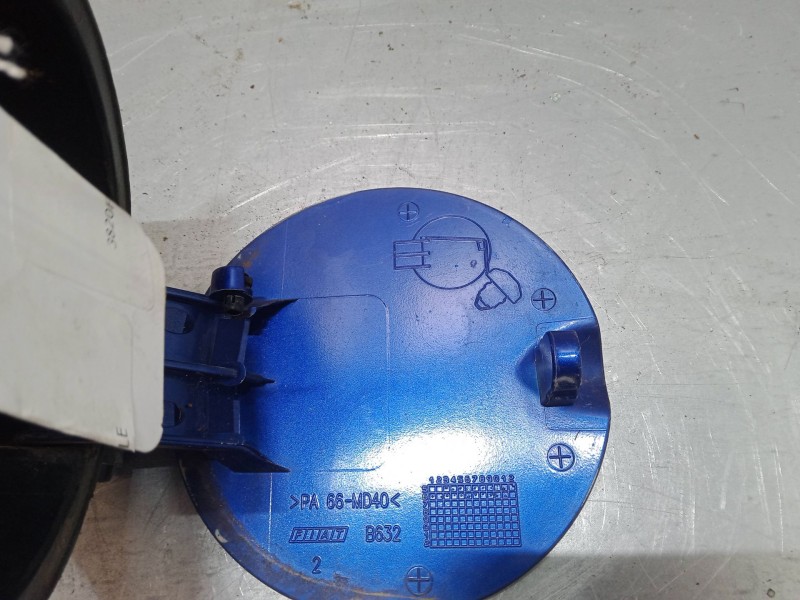 Recambio de tapa exterior combustible para fiat grande punto van (199_) 1.4 (199cxb1a, 199dxb1a) referencia OEM IAM    Recambio de tapa exterior combustible para fiat grande punto van (199_) 1.4 (199cxb1a, 199dxb1a) referencia OEM IAM