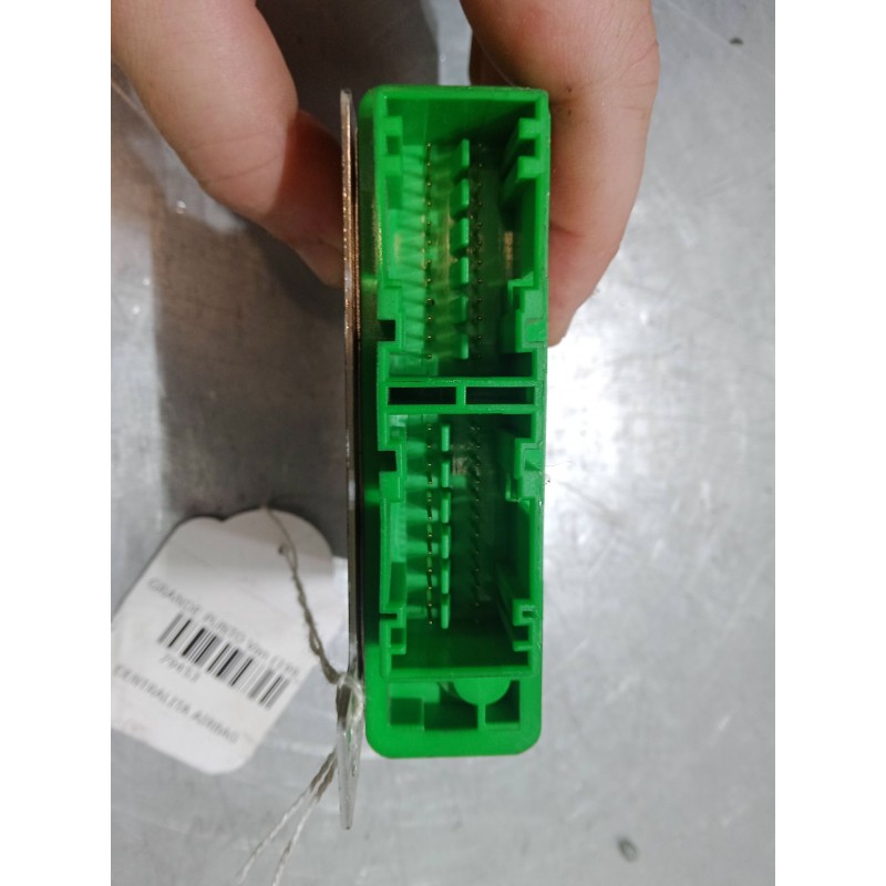 Recambio de centralita airbag para fiat grande punto van (199_) 1.4 (199cxb1a, 199dxb1a) referencia OEM IAM 39115631860081h3     Recambio de centralita airbag para fiat grande punto van (199_) 1.4 (199cxb1a, 199dxb1a) referencia OEM IAM 39115631860081h3