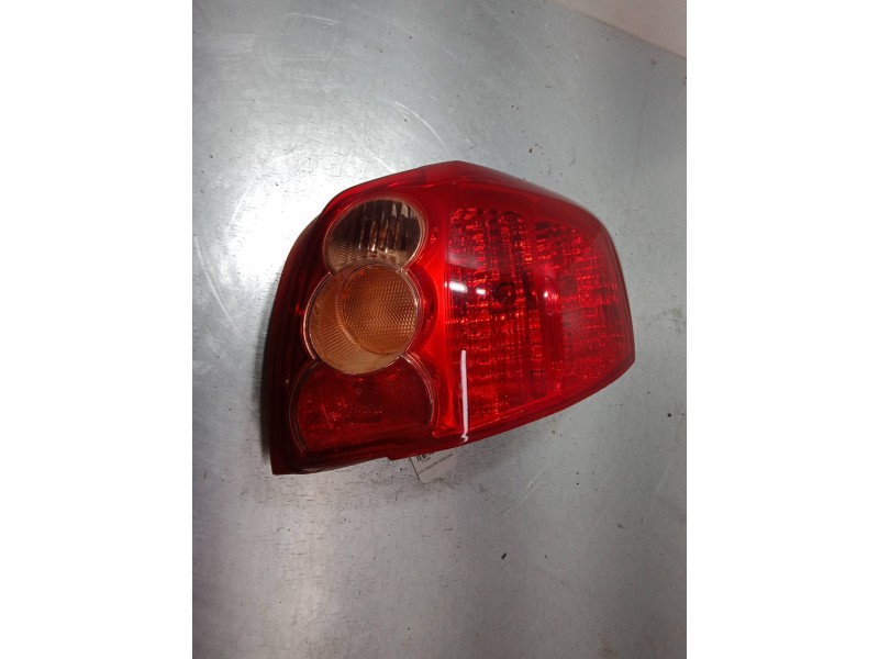 Recambio de piloto trasero derecho para toyota auris (_e15_) 2.0 d-4d (ade150_) referencia OEM IAM   