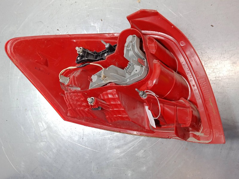 Recambio de piloto trasero derecho para toyota auris (_e15_) 2.0 d-4d (ade150_) referencia OEM IAM   