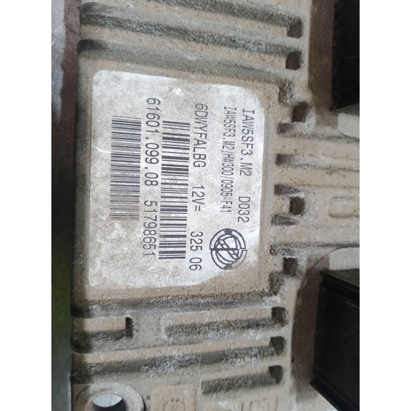 Recambio de centralita motor uce para fiat grande punto van (199_) 1.4 (199cxb1a, 199dxb1a) referencia OEM IAM 6DWYFALBG       6 Recambio de centralita motor uce para fiat grande punto van (199_) 1.4 (199cxb1a, 199dxb1a) referencia OEM IAM 6DWYFALBG       6