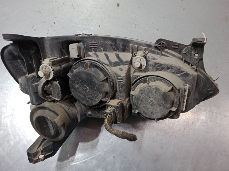 Recambio de faro izquierdo para opel combo tour 1.4 referencia OEM IAM   