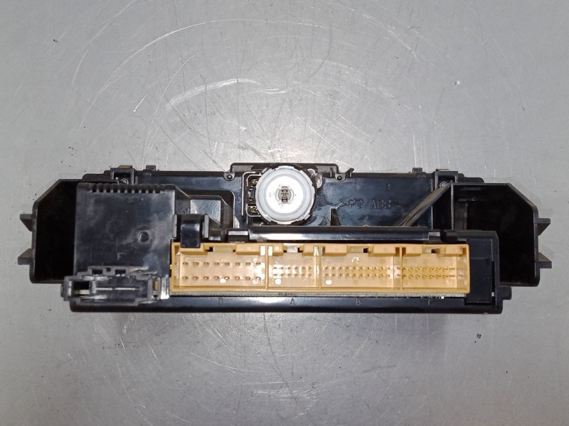 Recambio de mando climatizador para audi a4 b5 (8d2) 1.8 referencia OEM IAM 8D0820043M   Recambio de mando climatizador para audi a4 b5 (8d2) 1.8 referencia OEM IAM 8D0820043M