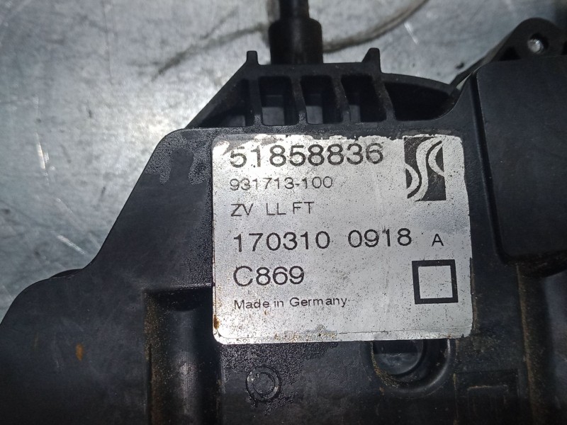 Recambio de cerradura izquierda 3p para fiat grande punto (199_) 1.2 referencia OEM IAM 51858836   Recambio de cerradura izquierda 3p para fiat grande punto (199_) 1.2 referencia OEM IAM 51858836