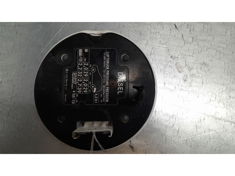 Recambio de tapa exterior combustible para mercedes-benz clase m (w163) ml 270 cdi (163.113) referencia OEM IAM 1635849517  