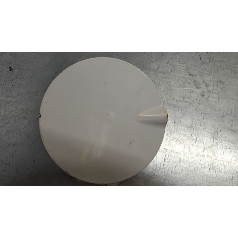 Recambio de tapa exterior combustible para mercedes-benz clase m (w163) ml 270 cdi (163.113) referencia OEM IAM 1635849517  