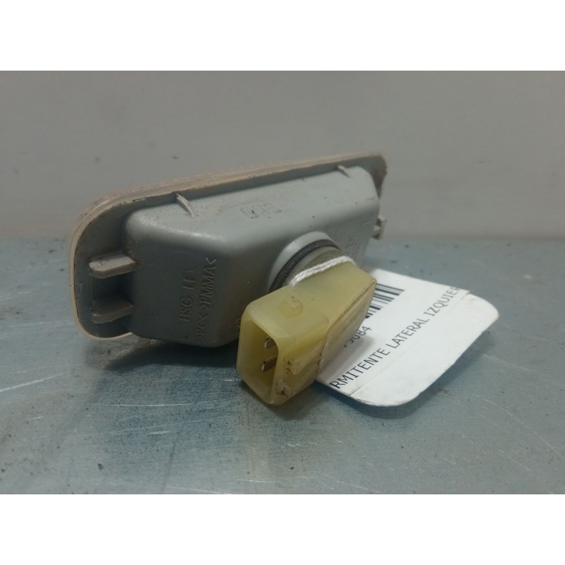 Recambio de intermitente lateral izquierdo para mercedes-benz clase m (w163) ml 270 cdi (163.113) referencia OEM IAM    Recambio de intermitente lateral izquierdo para mercedes-benz clase m (w163) ml 270 cdi (163.113) referencia OEM IAM