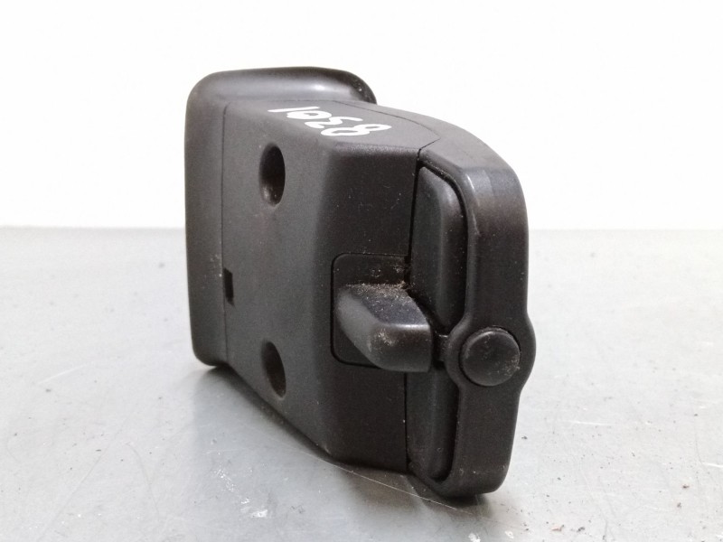 Recambio de mando radio para ford tourneo connect 1.8 tdci referencia OEM IAM   