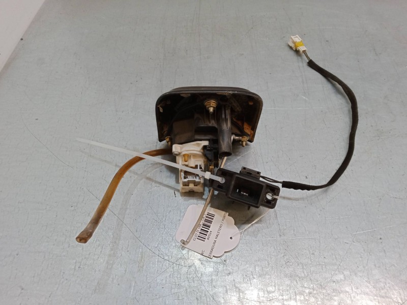 Recambio de cerradura maletero / porton para renault clio ii (bb_, cb_) 1.5 dci (b/cb08) referencia OEM IAM    Recambio de cerradura maletero / porton para renault clio ii (bb_, cb_) 1.5 dci (b/cb08) referencia OEM IAM