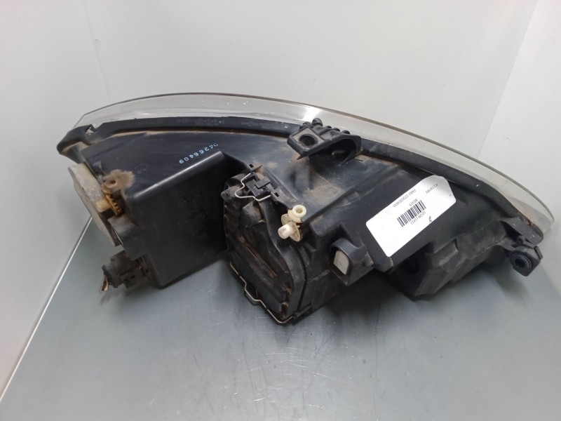 Recambio de faro izquierdo para seat leon (1p1) 1.9 tdi referencia OEM IAM    Recambio de faro izquierdo para seat leon (1p1) 1.9 tdi referencia OEM IAM