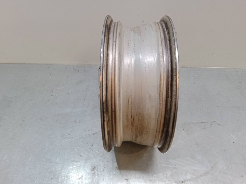 Recambio de llanta aluminio 16´´ para peugeot box bus17 l4h2 160 box bus17 l4h2 160 referencia OEM IAM   