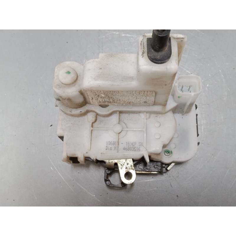 Recambio de cerradura puerta trasera izquierda para fiat panda / panda classic (169_) 1.4 (169axe1b) referencia OEM IAM 46803516