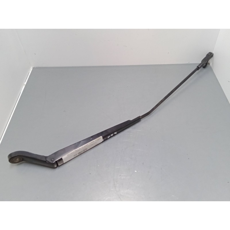 Recambio de brazo limpia delantero derecho para peugeot 407 (6d_) 1.6 hdi 110 (6d9hzc, 6d9hyc) referencia OEM IAM   