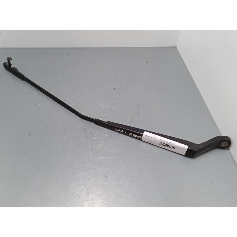 Recambio de brazo limpia delantero izquierdo para peugeot 407 (6d_) 1.6 hdi 110 (6d9hzc, 6d9hyc) referencia OEM IAM   