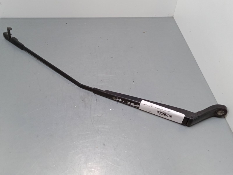 Recambio de brazo limpia delantero izquierdo para peugeot 407 (6d_) 1.6 hdi 110 (6d9hzc, 6d9hyc) referencia OEM IAM   