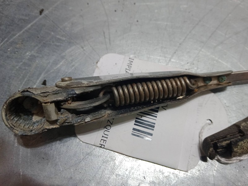 Recambio de brazo limpia delantero izquierdo para citroën 2 cv 6 referencia OEM IAM   