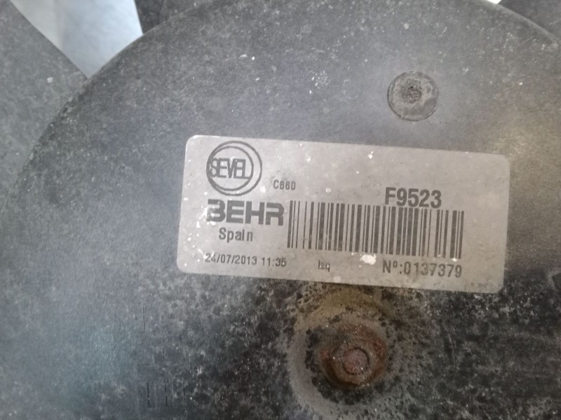 Recambio de electroventilador para peugeot box bus17 l4h2 160 box bus17 l4h2 160 referencia OEM IAM F9524 F9525  