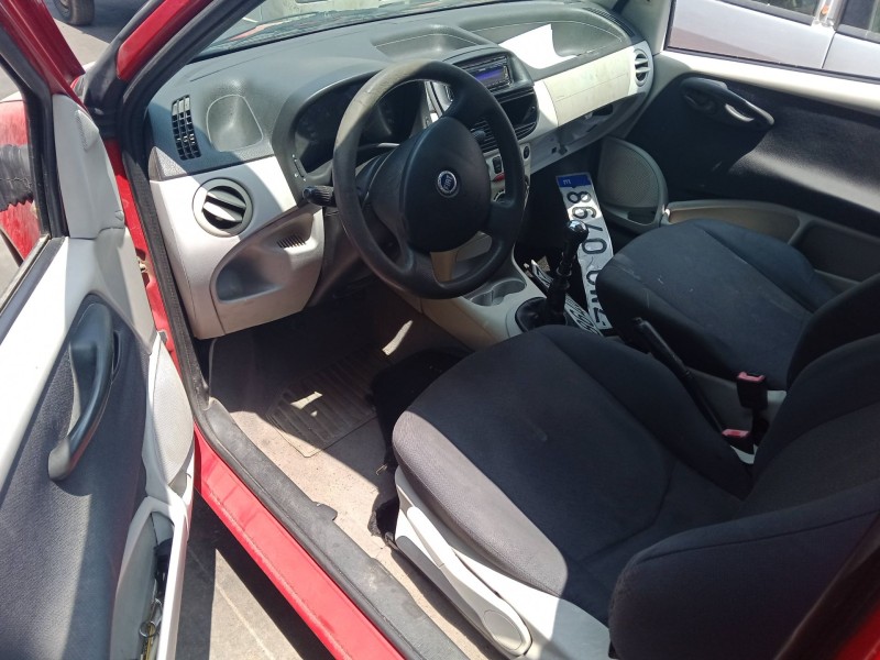 fiat punto (188_) del año 2004