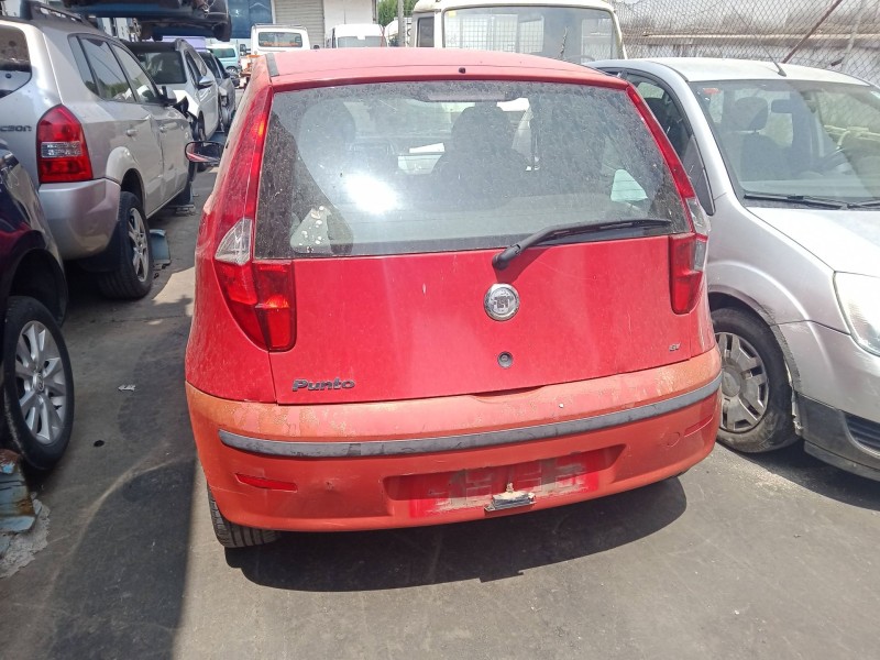 fiat punto (188_) del año 2004