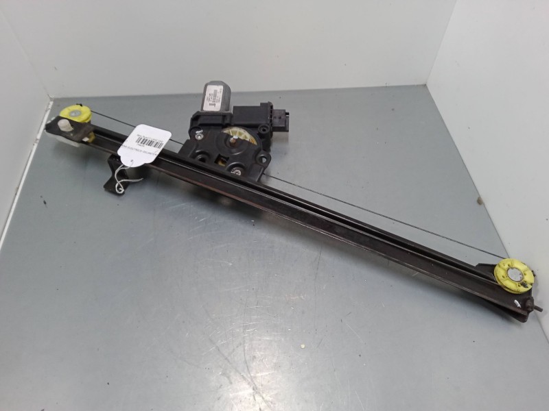 Recambio de elevalunas electrico delantero derecho para peugeot box bus17 l4h2 160 box bus17 l4h2 160 referencia OEM IAM 1368917