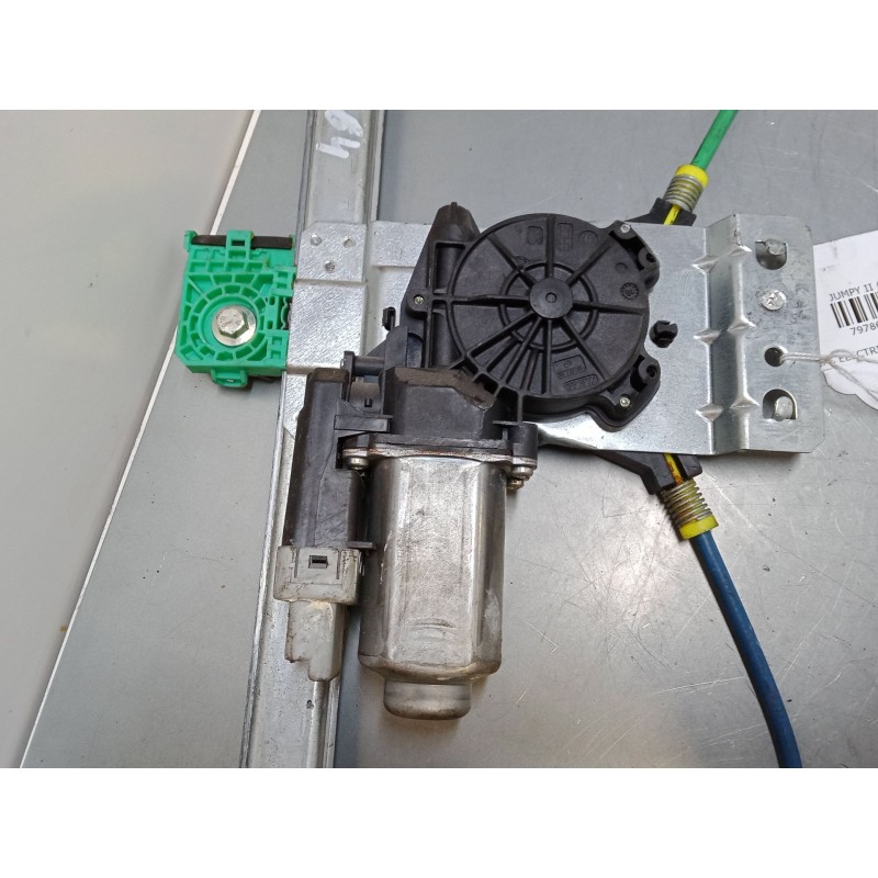 Recambio de elevalunas electrico delantero derecho para citroën jumpy ii (vf7) 1.6 hdi 90 16v referencia OEM IAM 401786b0   Recambio de elevalunas electrico delantero derecho para citroën jumpy ii (vf7) 1.6 hdi 90 16v referencia OEM IAM 401786b0