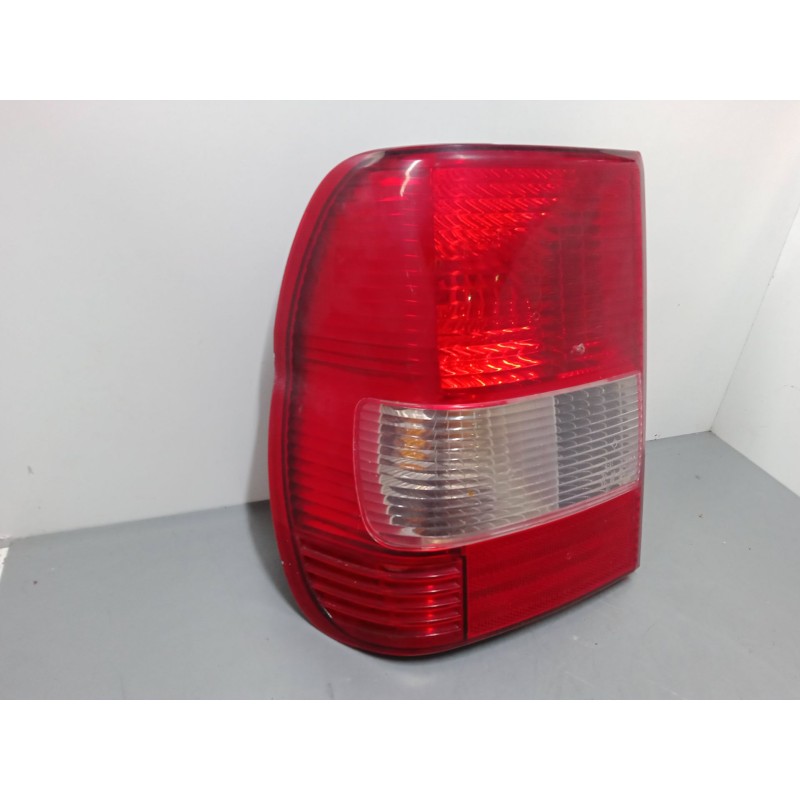 Recambio de piloto trasero izquierdo para mitsubishi montero io i (h6_w, h7_w) 1.8 gdi (h66w, h76w) referencia OEM IAM    Recambio de piloto trasero izquierdo para mitsubishi montero io i (h6_w, h7_w) 1.8 gdi (h66w, h76w) referencia OEM IAM