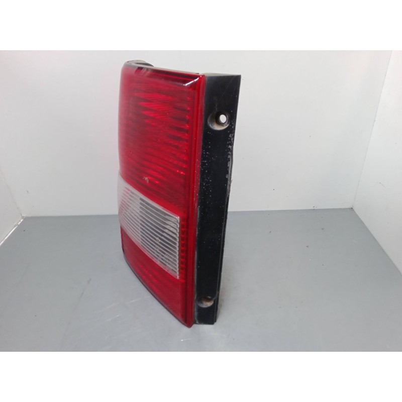 Recambio de piloto trasero izquierdo para mitsubishi montero io i (h6_w, h7_w) 1.8 gdi (h66w, h76w) referencia OEM IAM    Recambio de piloto trasero izquierdo para mitsubishi montero io i (h6_w, h7_w) 1.8 gdi (h66w, h76w) referencia OEM IAM