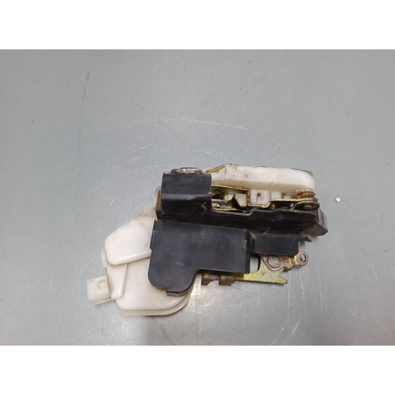 Recambio de cerradura puerta delantera derecha para mitsubishi montero io i (h6_w, h7_w) 1.8 gdi (h66w, h76w) referencia OEM IAM Recambio de cerradura puerta delantera derecha para mitsubishi montero io i (h6_w, h7_w) 1.8 gdi (h66w, h76w) referencia OEM IAM