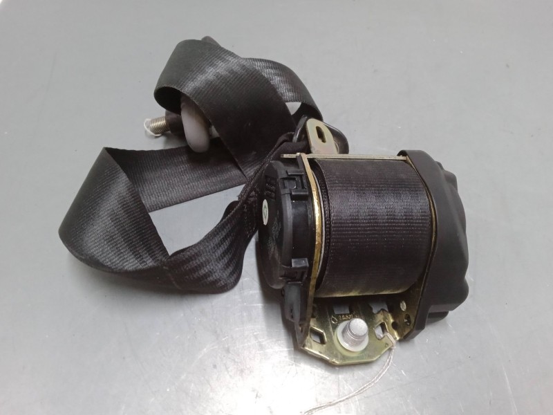 Recambio de cinturon seguridad trasero derecho para mitsubishi montero io i (h6_w, h7_w) 1.8 gdi (h66w, h76w) referencia OEM IAM Recambio de cinturon seguridad trasero derecho para mitsubishi montero io i (h6_w, h7_w) 1.8 gdi (h66w, h76w) referencia OEM IAM