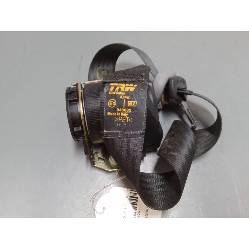 Recambio de cinturon seguridad trasero derecho para mitsubishi montero io i (h6_w, h7_w) 1.8 gdi (h66w, h76w) referencia OEM IAM Recambio de cinturon seguridad trasero derecho para mitsubishi montero io i (h6_w, h7_w) 1.8 gdi (h66w, h76w) referencia OEM IAM