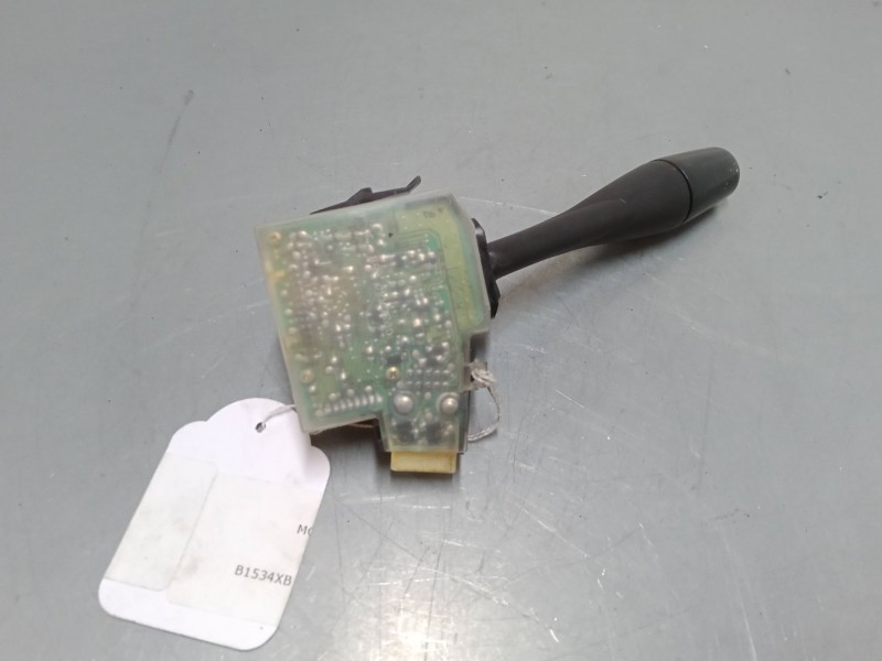 Recambio de mando luces para mitsubishi montero io i (h6_w, h7_w) 1.8 gdi (h66w, h76w) referencia OEM IAM    Recambio de mando luces para mitsubishi montero io i (h6_w, h7_w) 1.8 gdi (h66w, h76w) referencia OEM IAM