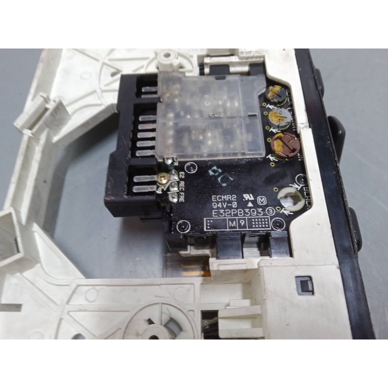 Recambio de mando calefaccion / a/a para mitsubishi montero io i (h6_w, h7_w) 1.8 gdi (h66w, h76w) referencia OEM IAM    Recambio de mando calefaccion / a/a para mitsubishi montero io i (h6_w, h7_w) 1.8 gdi (h66w, h76w) referencia OEM IAM