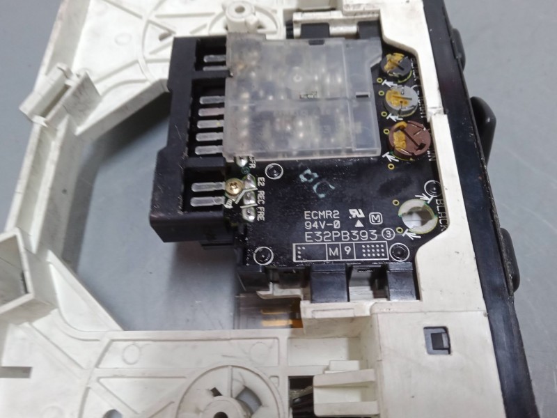 Recambio de mando calefaccion / a/a para mitsubishi montero io i (h6_w, h7_w) 1.8 gdi (h66w, h76w) referencia OEM IAM    Recambio de mando calefaccion / a/a para mitsubishi montero io i (h6_w, h7_w) 1.8 gdi (h66w, h76w) referencia OEM IAM