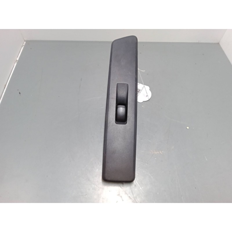 Recambio de mando elevalunas delantero derecho para mitsubishi montero io i (h6_w, h7_w) 1.8 gdi (h66w, h76w) referencia OEM IAM