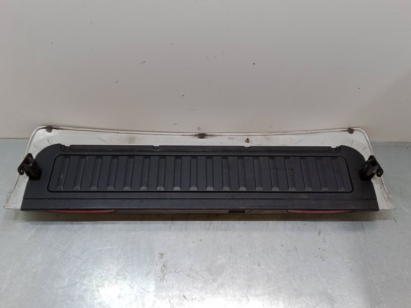 Recambio de porton trasero inferior para bmw x5 (e53) 4.4 i referencia OEM IAM    Recambio de porton trasero inferior para bmw x5 (e53) 4.4 i referencia OEM IAM