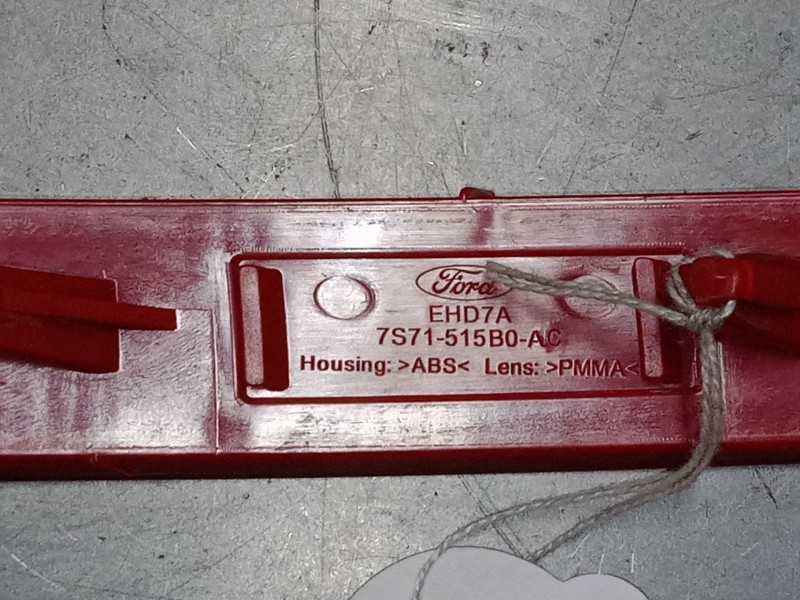 Recambio de catadioptrico trasero derecho para ford mondeo iv (ba7) 1.8 tdci referencia OEM IAM 7S71515B0AC  