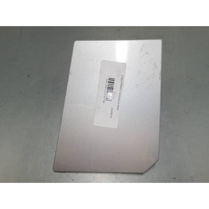 Recambio de tapa exterior combustible para peugeot box bus17 l4h2 160 box bus17 l4h2 160 referencia OEM IAM   