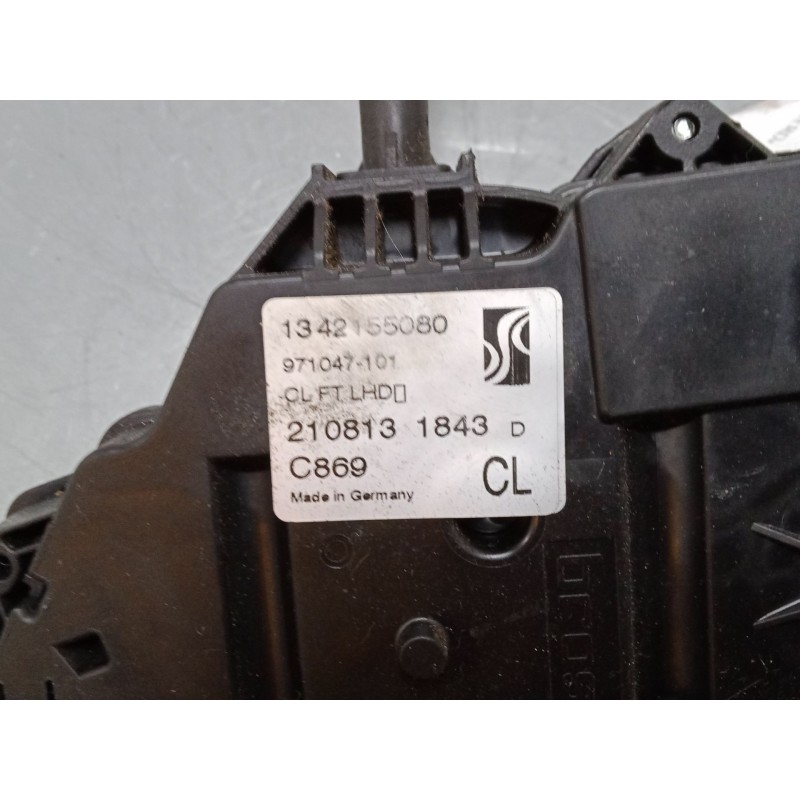 Recambio de cerradura puerta delantera izquierda para peugeot box bus17 l4h2 160 box bus17 l4h2 160 referencia OEM IAM 134215508